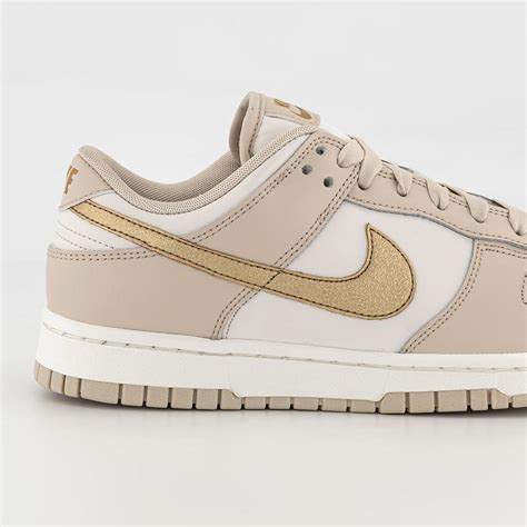 nike dunk low dames beige goud|nike dunk women's shoes.